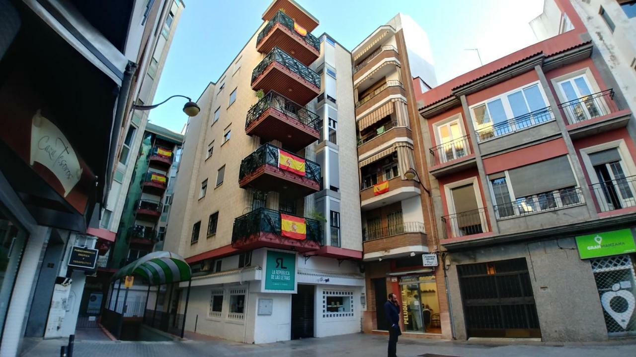 Alojamiento Plaza Chirinos Apartment Cordoba Exterior photo